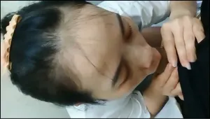 Cô bạn gái quảng nam lén lút liếm mút cho anh yêu trong phòng tắm