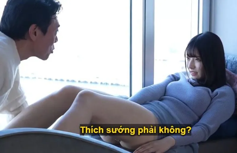 Sự chạm trán giữa ông bác và cô minh tinh tuổi teen mới chập chững bước chân sân khấu tại nhà nghỉ sang trọng